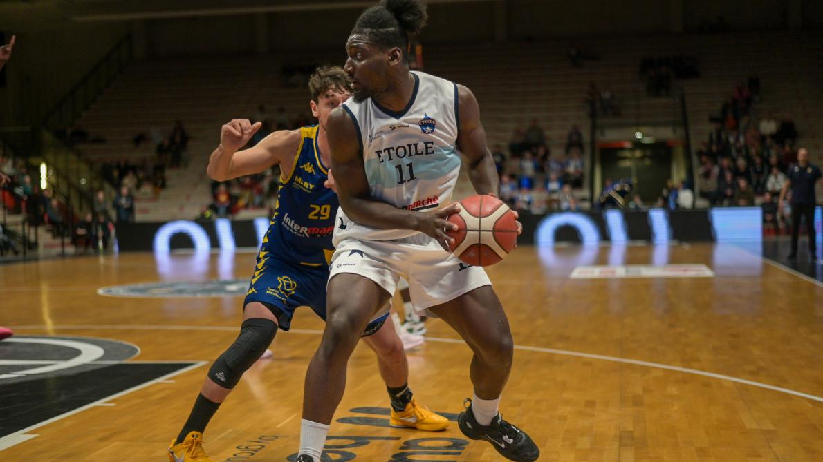 Jo Mkamba continue sa progression : de la NM3 à la Pro B en 5 ans !